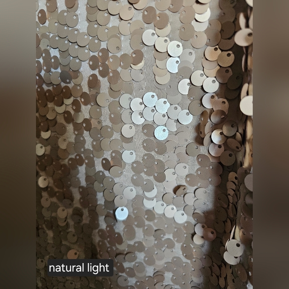 Sequins! ✨️XL vintage 00s Gold tank with shimmer and shake ✨️ - Picture 6 of 7